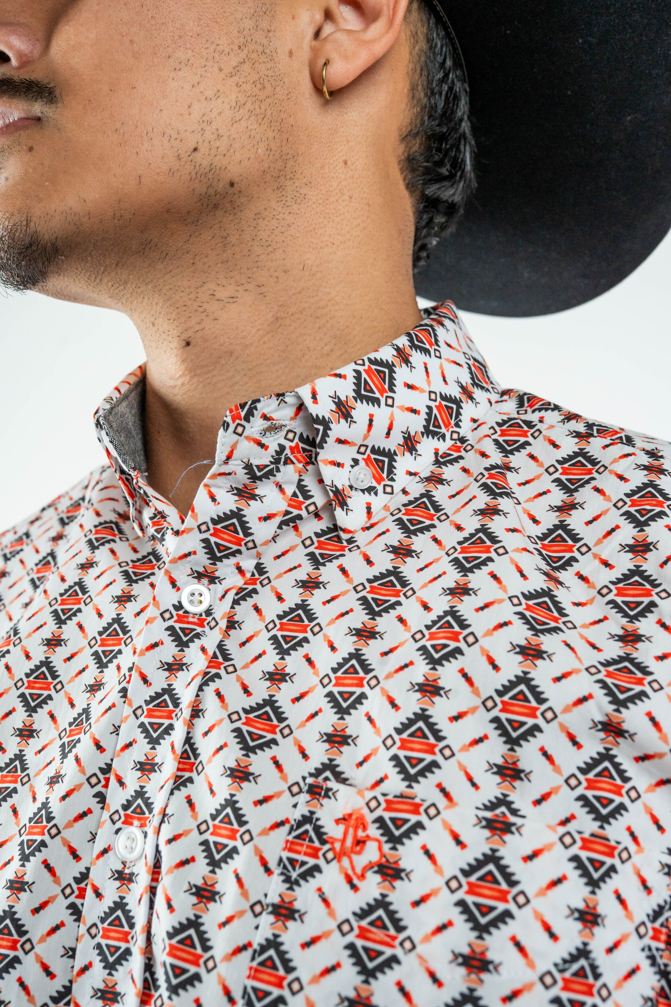 Texas Country - White Aztec Diamonds Button-Down Long Sleeve Shirt (MOD181)
