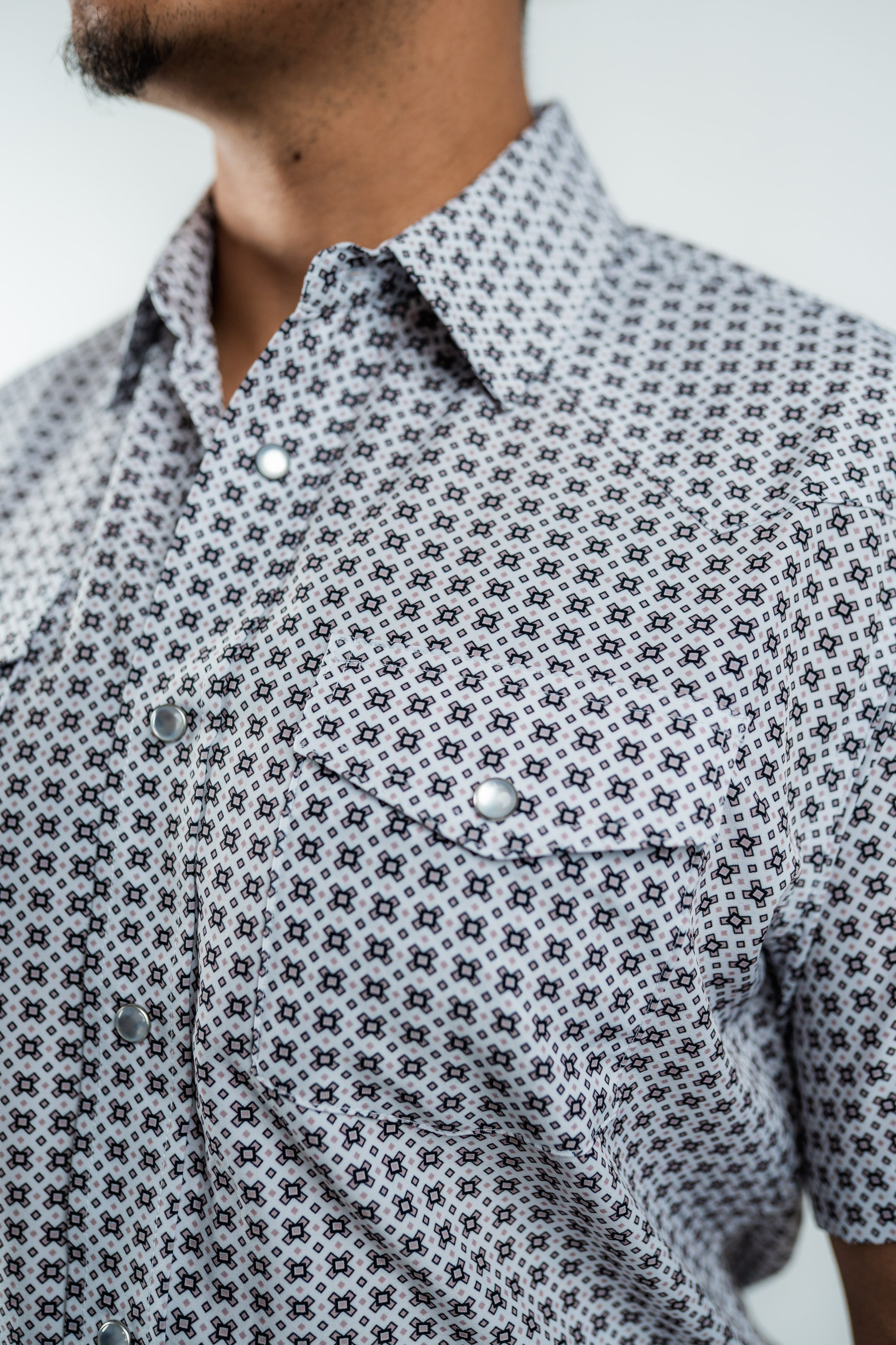Texas Country - White Geometric Pearl Snap Short Sleeve Shirt (RT101S/T #1103)