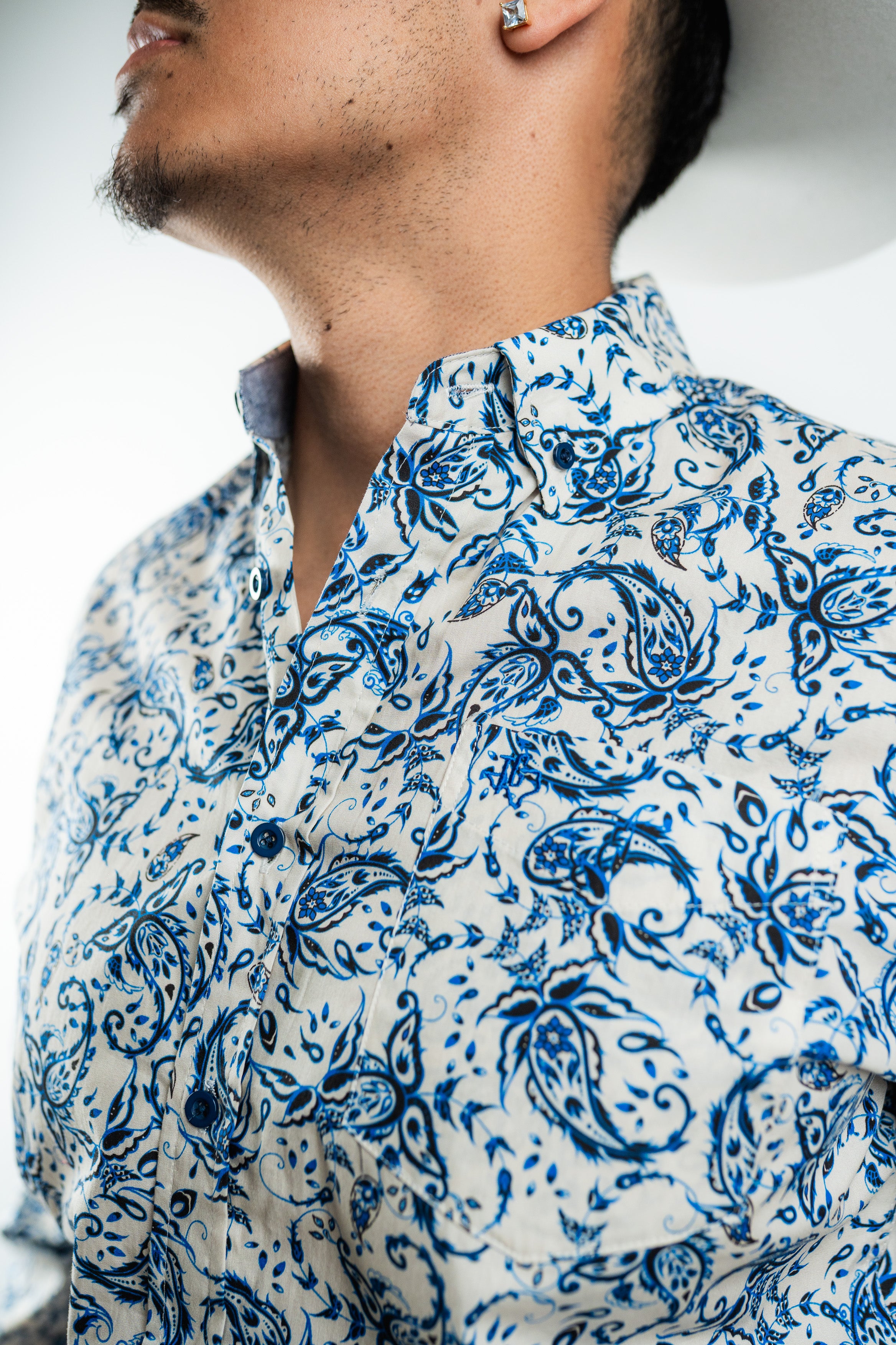 Texas Country - White Floral Button-Up Long Sleeve Shirt (MOD 1079)