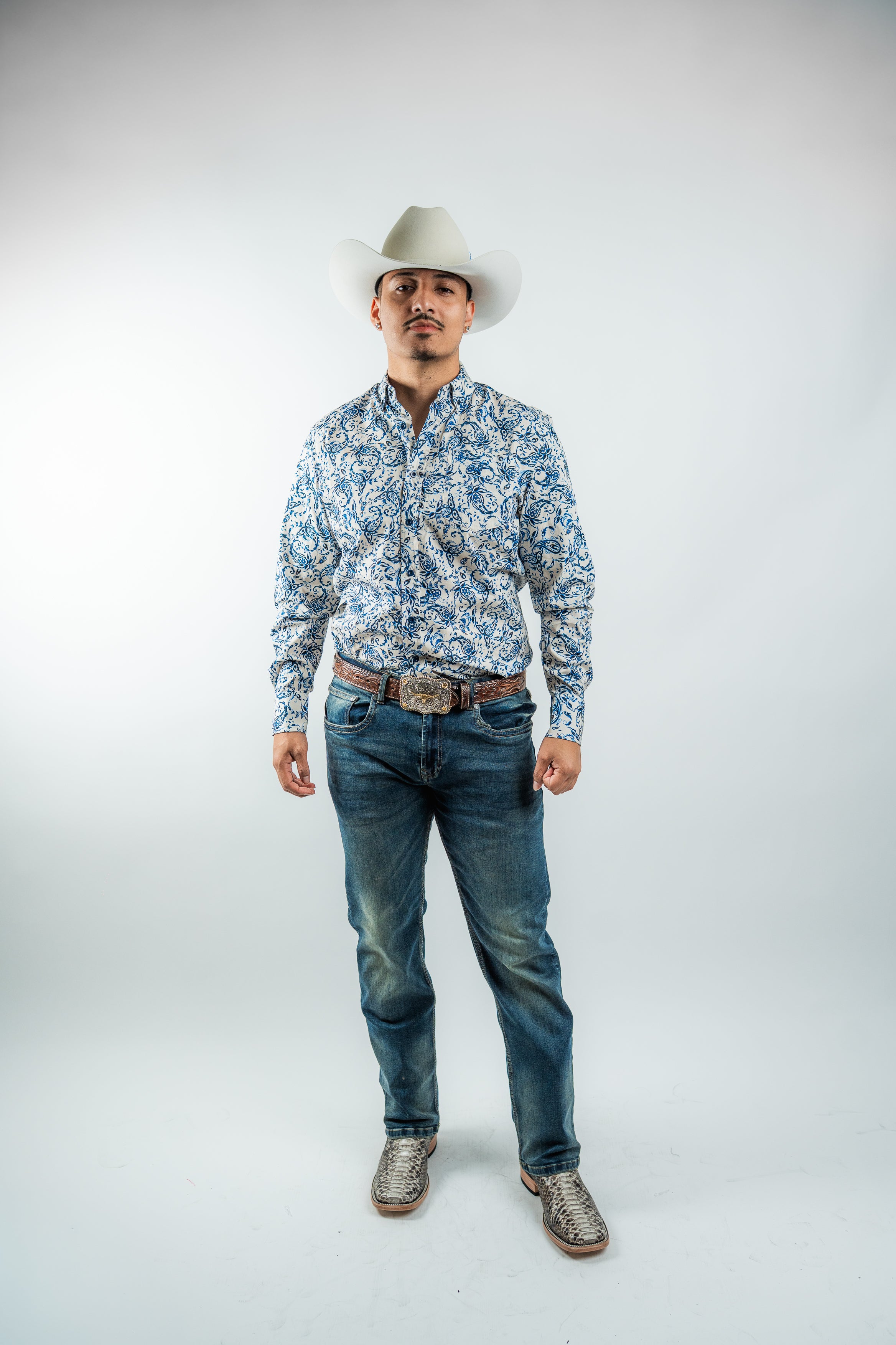 Texas Country - White Floral Button-Up Long Sleeve Shirt (MOD 1079)