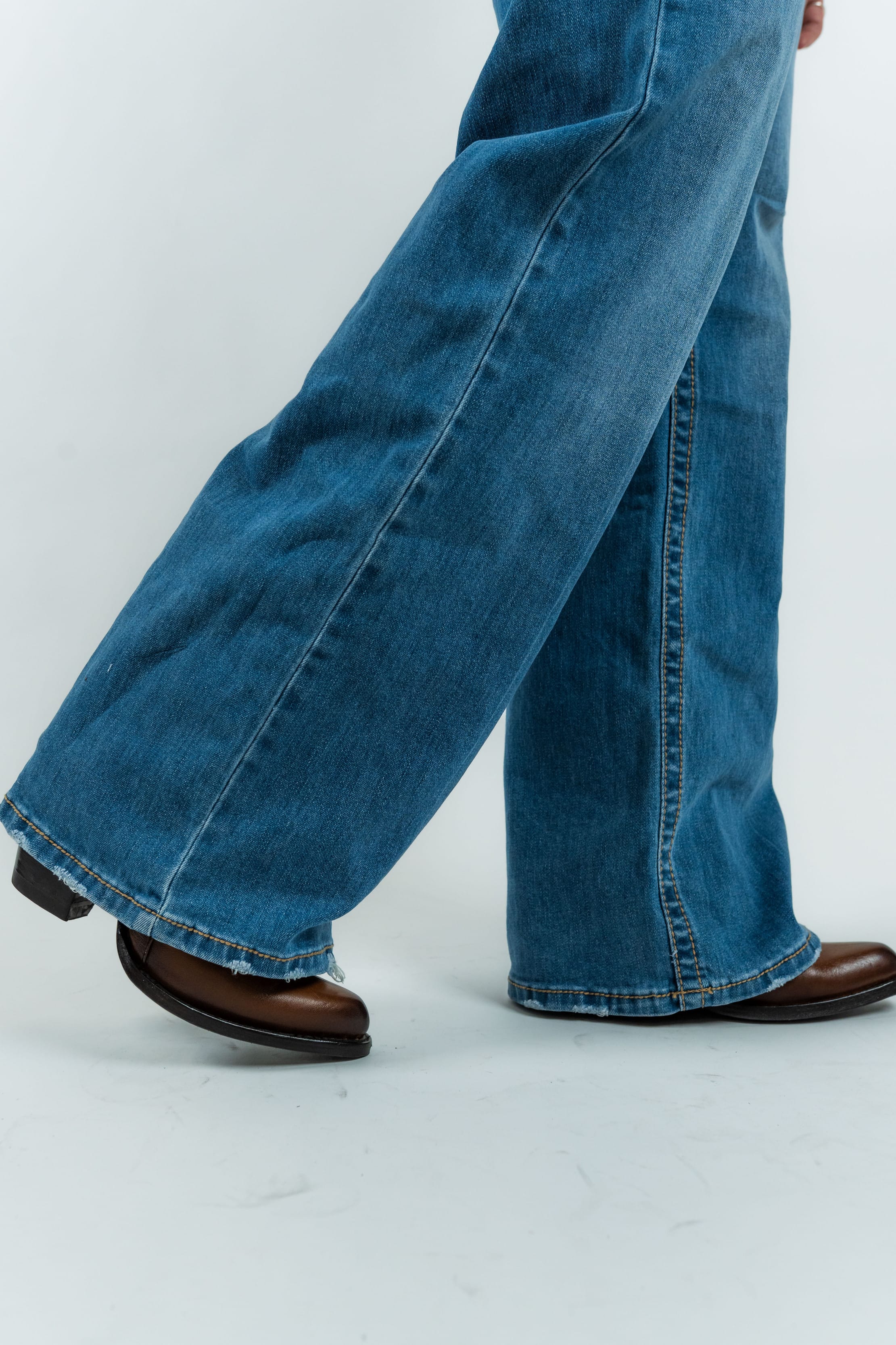 Western Blue Pantalones Women's Boot Cut Denim Jeans (W242-TS33)