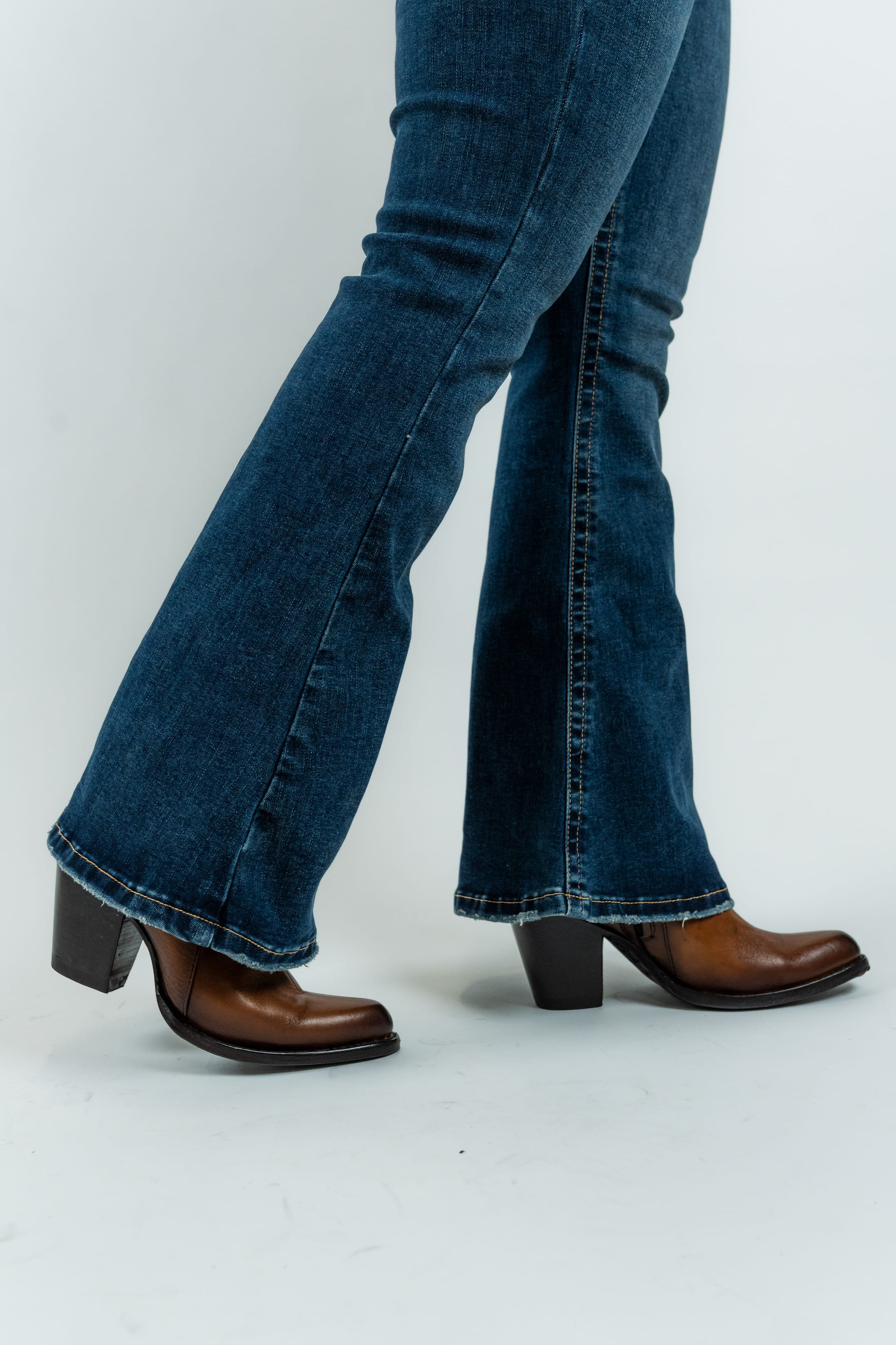 Western Blue Pantalones Women's High-Rise Bootcut Denim Jeans (W2371-PB)